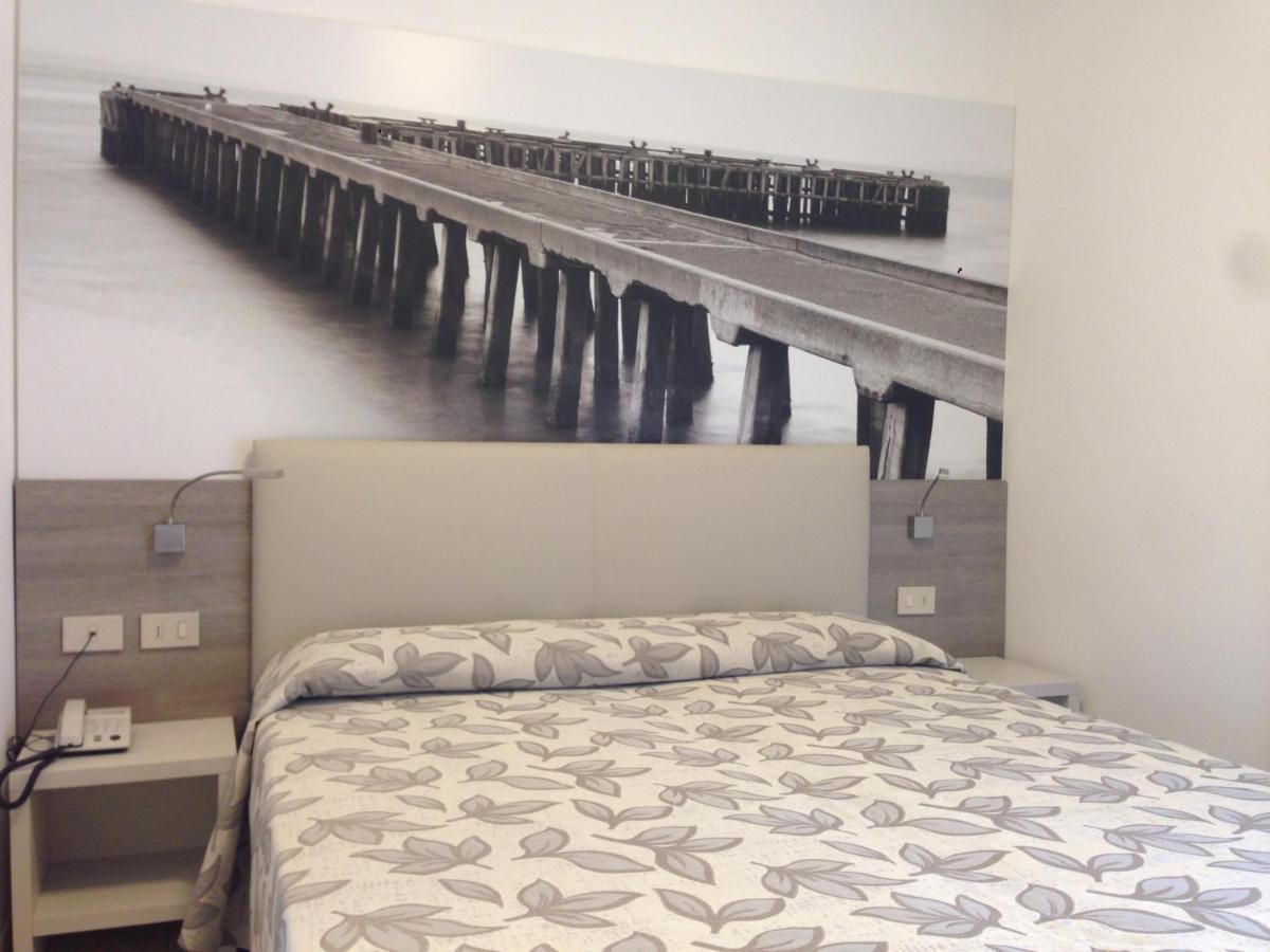 Hotel Lux Caorle Exterior foto